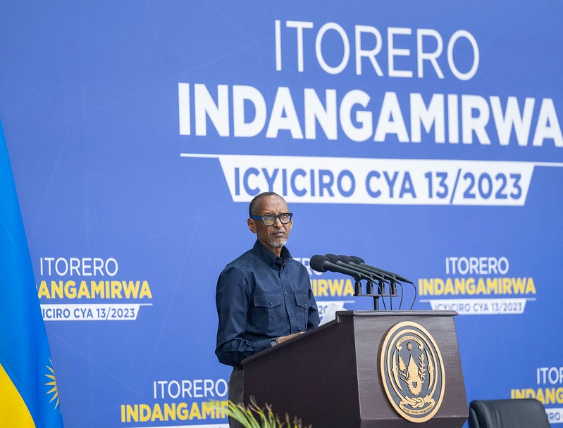 Perezida Kagame yasabye abasoje Itorero guharanira iterambere ry’u Rwanda