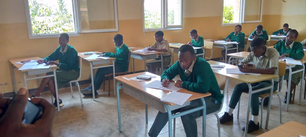 Abanyeshuri bafite ubumuga boroherezwa gukora ibizami bya Leta