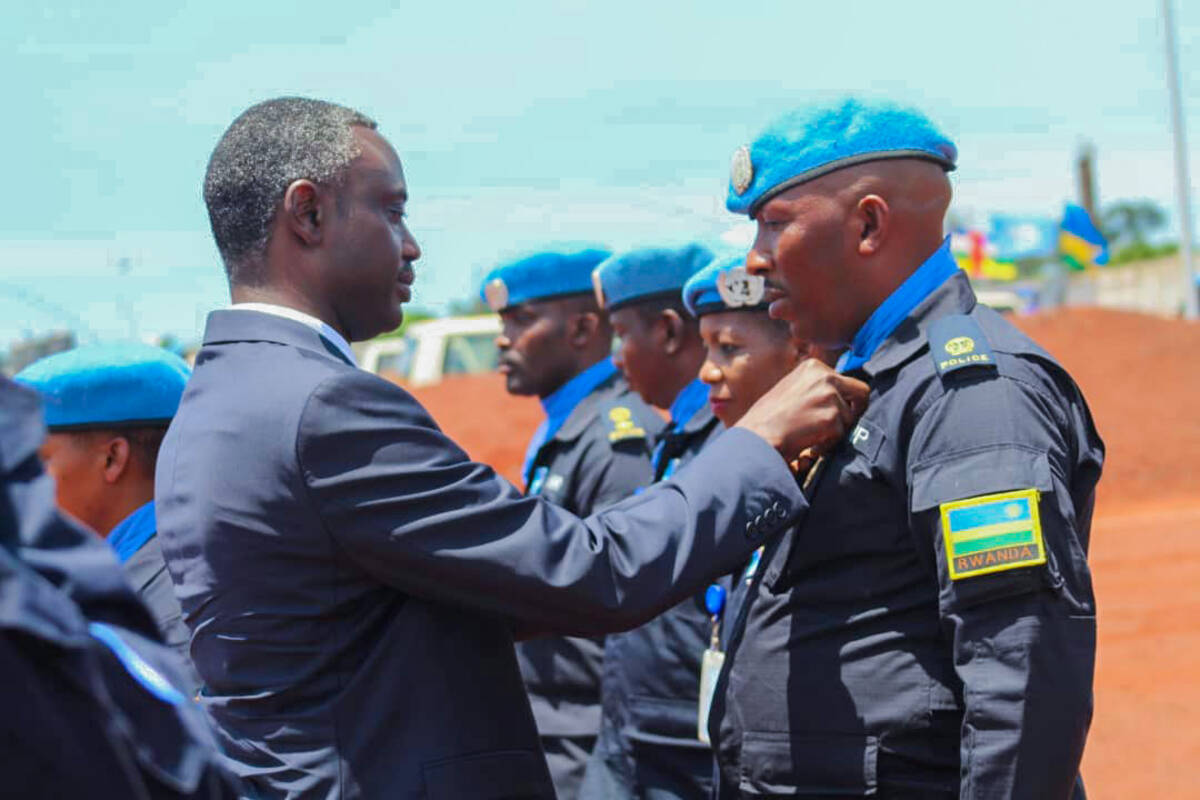 Abapolisi b’u Rwanda bari muri MINUSCA bambitswe imidali y’ishimwe