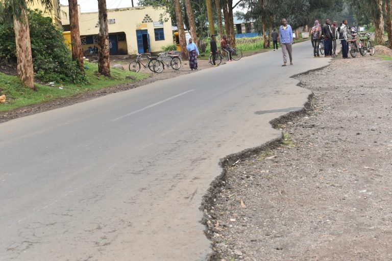 Burera: Iyangirika ry’umuhanda Gahunga-Cyanika riteye inkeke