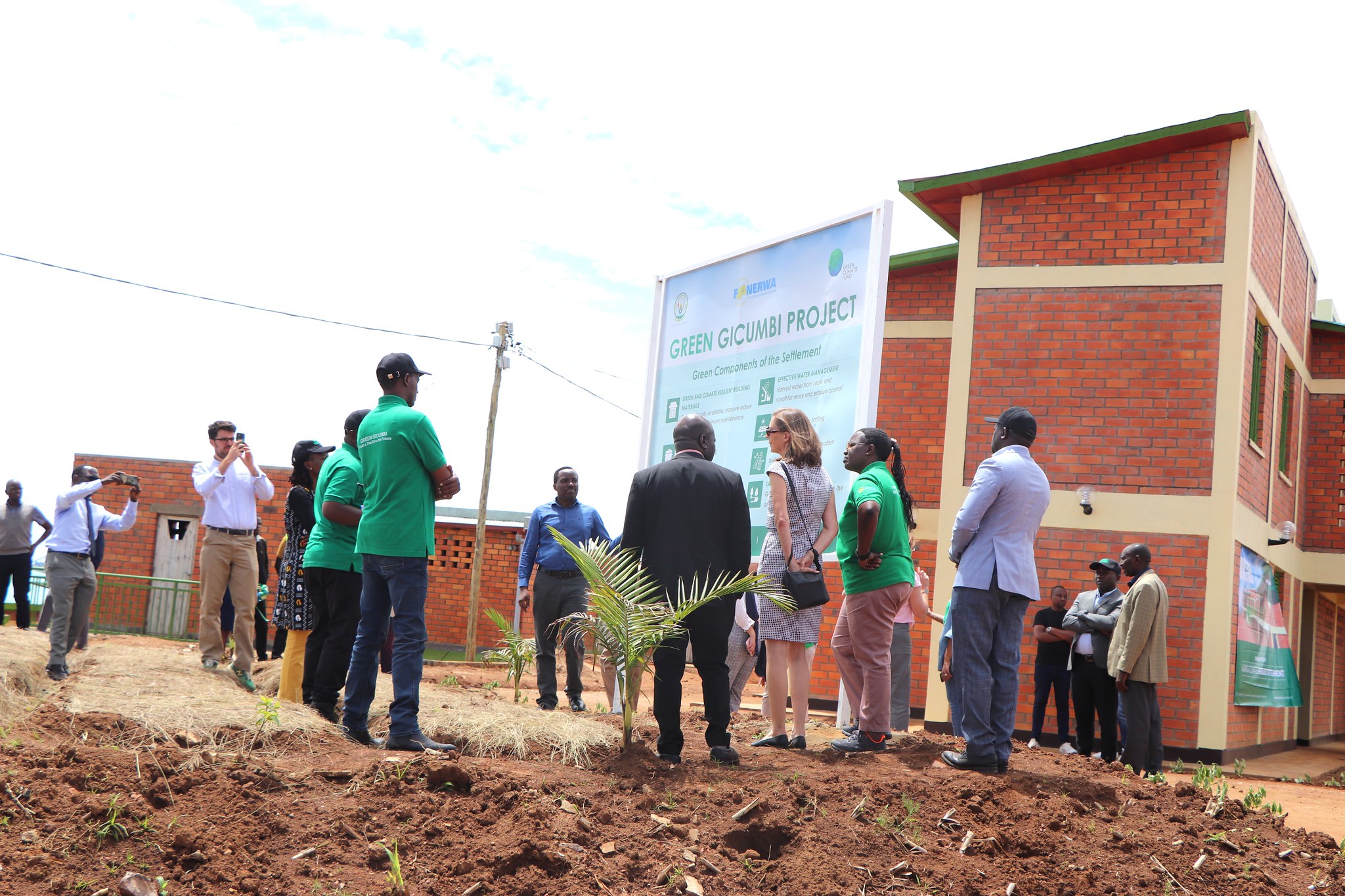 Gicumbi: Bavanywe mu manegeka batuzwa mu Mudugudu watwaye miliyari 3 Frw