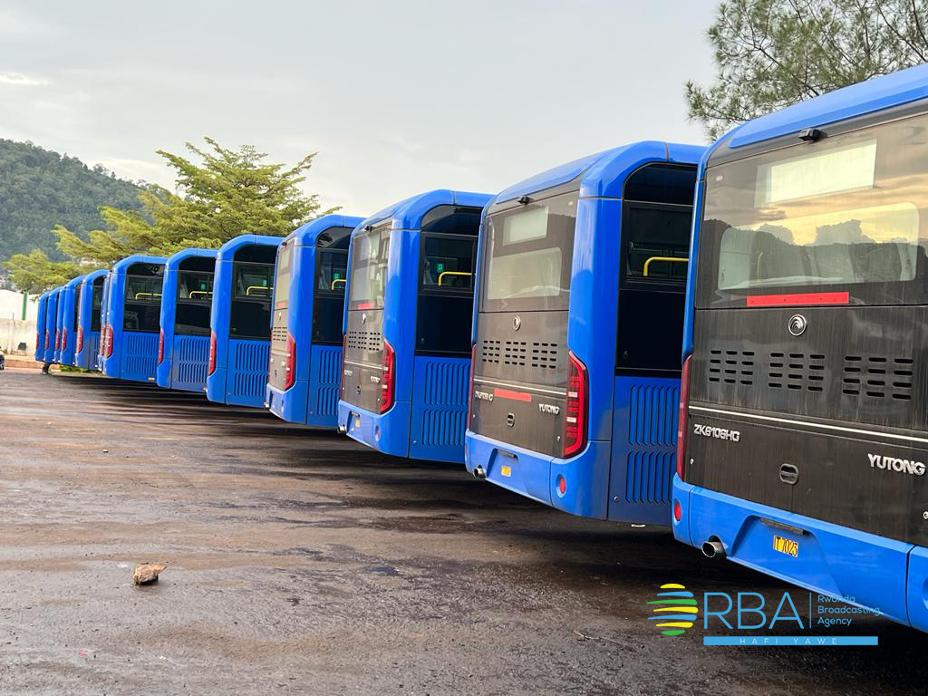 U Rwanda rwaguze bisi 200 zo koroshya ingendo rusange mu Mujyi wa Kigali