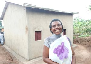 Kayonza: Urubyiruko rwubakiye inzu umuryango utishiboye