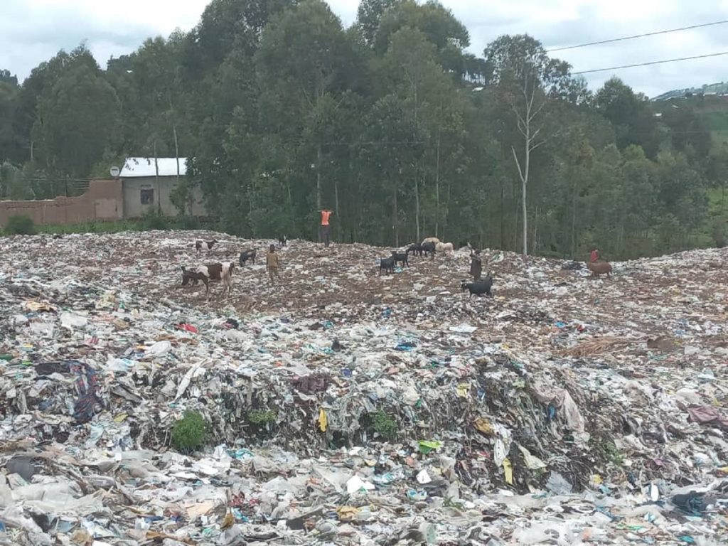 Isazi zisangira n’abaturiye Ikimpoteri cy’Umujyi wa Musanze