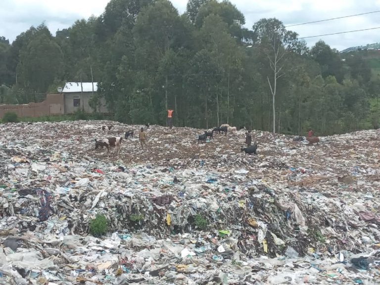 Isazi zisangira n’abaturiye Ikimpoteri cy’Umujyi wa Musanze