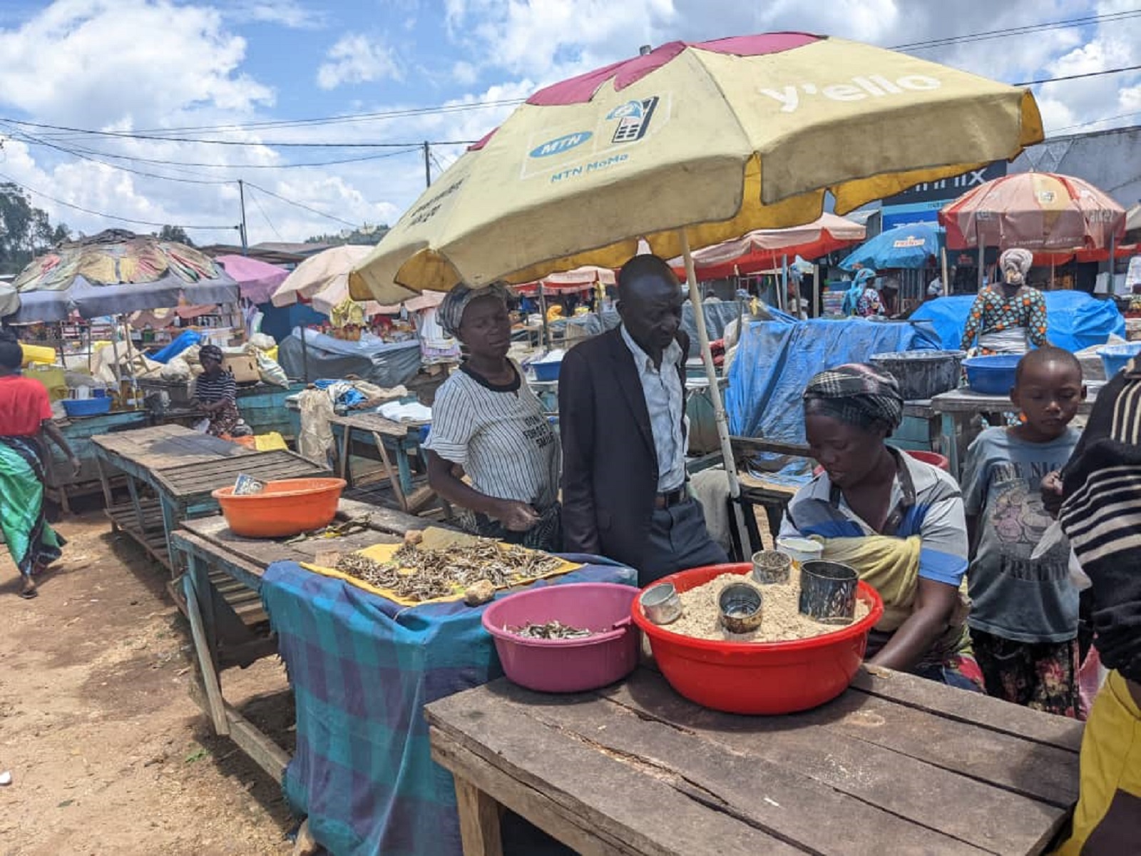 Nyamasheke: Isoko rya Tyazo rimaze imyaka 60 ritagira ubwiherero