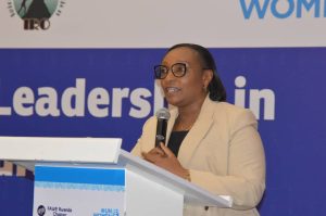 Dr Uwamariya arahamagarira abakobwa gutinyuka ikoranabuhanga