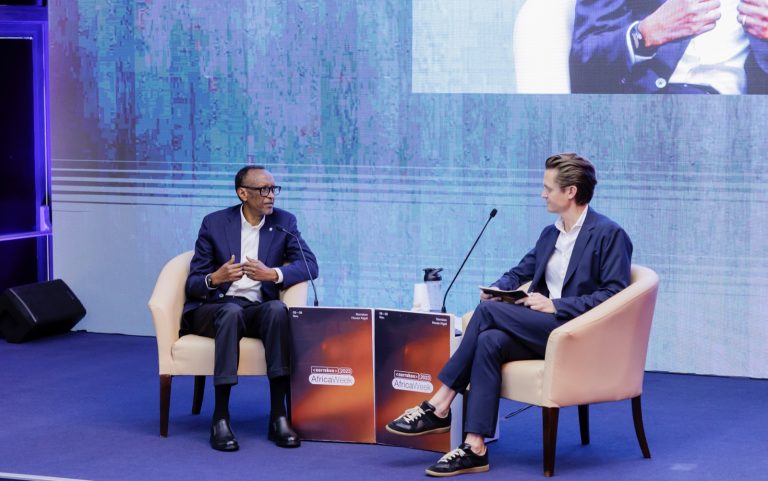 Dukwiye kugabanya ibyago tukongera inyungu za AI- Perezida Kagame