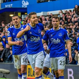 Everton yakuweho amanota 10 izira ‘Financial Fair Play’