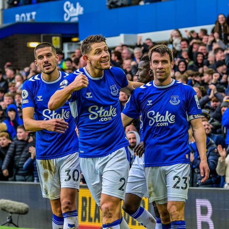 Everton yakuweho amanota 10 izira ‘Financial Fair Play’