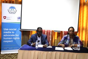 Abakozi ba NCHR bagaragarijwe uko ikoranabuhanga ryahungabanya uburenganzira bwa muntu