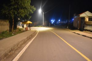 Musanze: Abahoze mu icuraburindi bagahabwa amatara ku muhanda barashimira Perezida Kagame