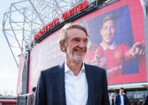 Sir Jim Ratcliffe yaguze 25% y’imigabane ya Manchester United