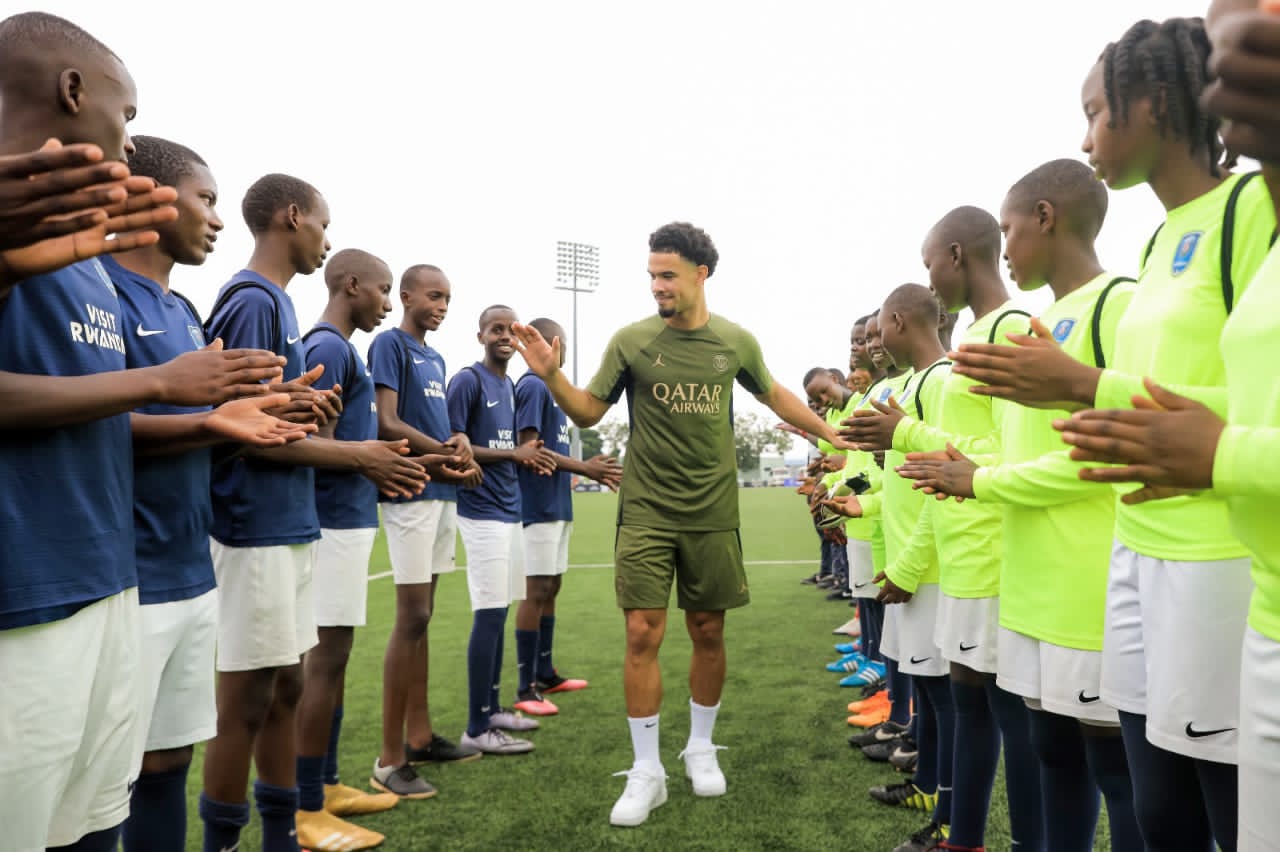 Warren Zaïre-Emery wa PSG yasangije abana bo mu irerero ibanga ryo kugera ku ntsinzi 
