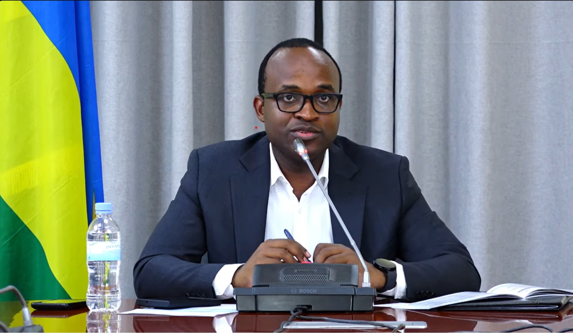 Hatangajwe amanota y’Ibizamini bya Leta 2022/2023