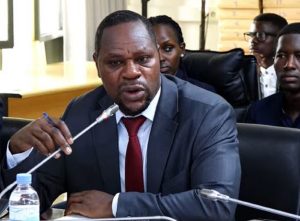 MINEDUC yahinduye uburyo bwo guhemba abanyeshuri bahize abandi