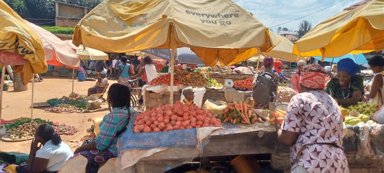 Muhanga: Isoko rya Nyabisindu bijejwe rimaze imyaka 4 ritarubakwa rikabateza igihombo