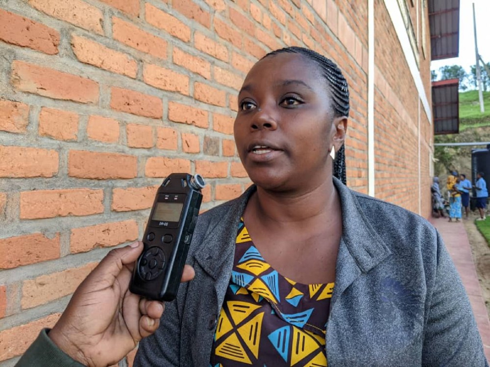 Karongi: Mukase Valentine yatorewe kuyobora Akarere asimbura Mukarutesi