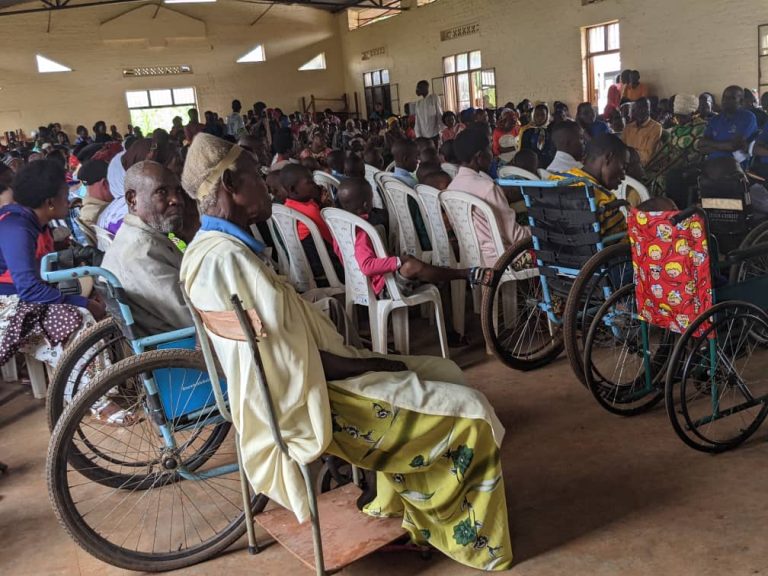 Rusizi: Abafite ubumuga batewe inkeke n’ihenda ry’insimburangingo n’inyunganirangingo