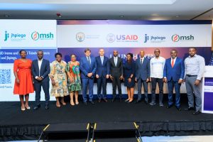U Rwanda na USA mu bufatanye bw’imishinga y’ubuvuzi y’asaga miliyari 105 Frw  