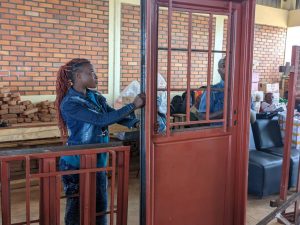 Rusizi: Ababyeyi bamwe ni urucantege ku bakobwa biga imyuga