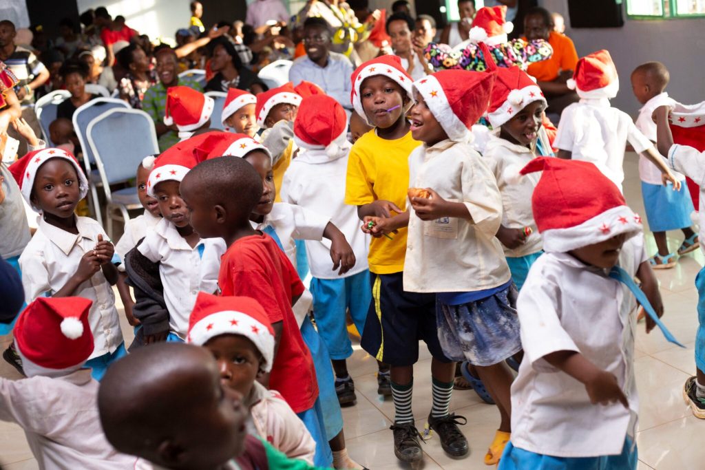 HHC n’Ikigo cy’Inshuti Zacu baterwa ishema no gusangira iminsi mikuru n’abafite ubumuga