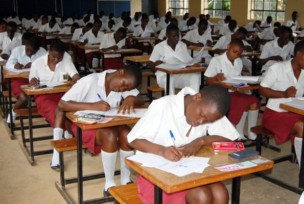 Amanota y’abakoze ibizamini bisoza ayisumbuye aratangazwa kuri uyu wa Mbere