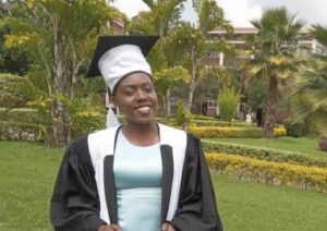 Musanze: Umukobwa ukorera DASSO yasoje kaminuza mu myuga