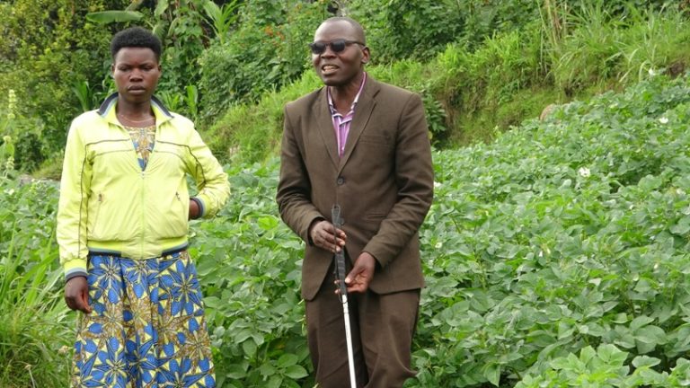 Musanze: Sinzabaheza ufite ubumuga bwo kutabona akoresha abakozi 25