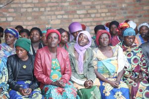 Nyaruguru: Barataka gusiragizwa n’abayobozi b’inzego z’ibanze