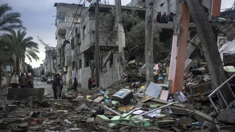 Gaza: Ibihugu bimwe byahagaritse  imfashanyo, urufaya rw’ibisasu rurakomeje