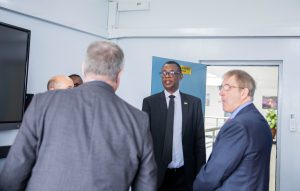 Gen. (Rtd) Kabarebe yakiriye intumwa y’u Bwongereza&nbsp; McPhail