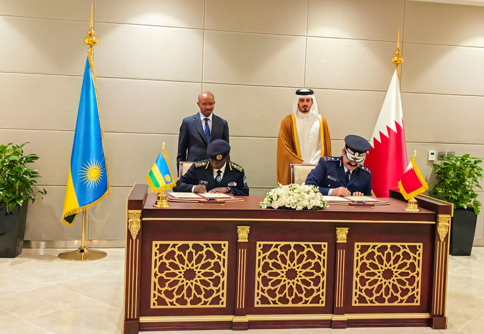 U Rwanda na Qatar byasinyanye amasezerano y’ubufatanye mu by’umutekano