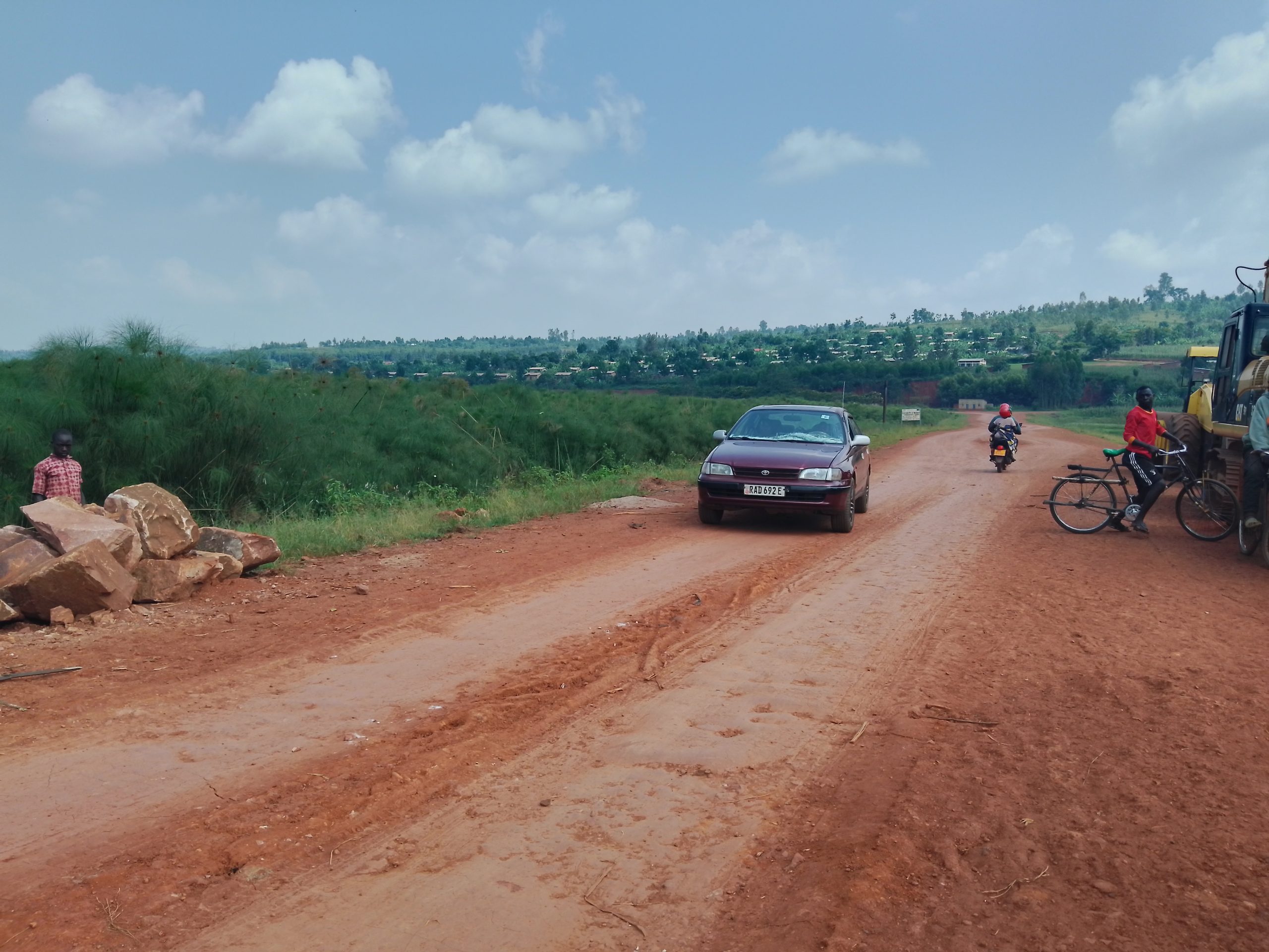 Umuhanda Rwamagana-Ngoma wari warahagaritse ubuhahirane ubu ni nyabagendwa