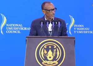 Perezida Kagame yibukije abayobozi ko bagomba gukorera hamwe