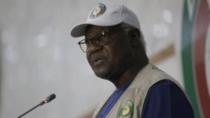Sierra Leone: Koroma arashinjwa gushaka guhirika ubutegetsi