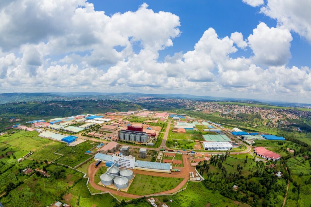 Menya ibyanya byahariwe inganda mu Rwanda n’aho kubyubaka bigeze