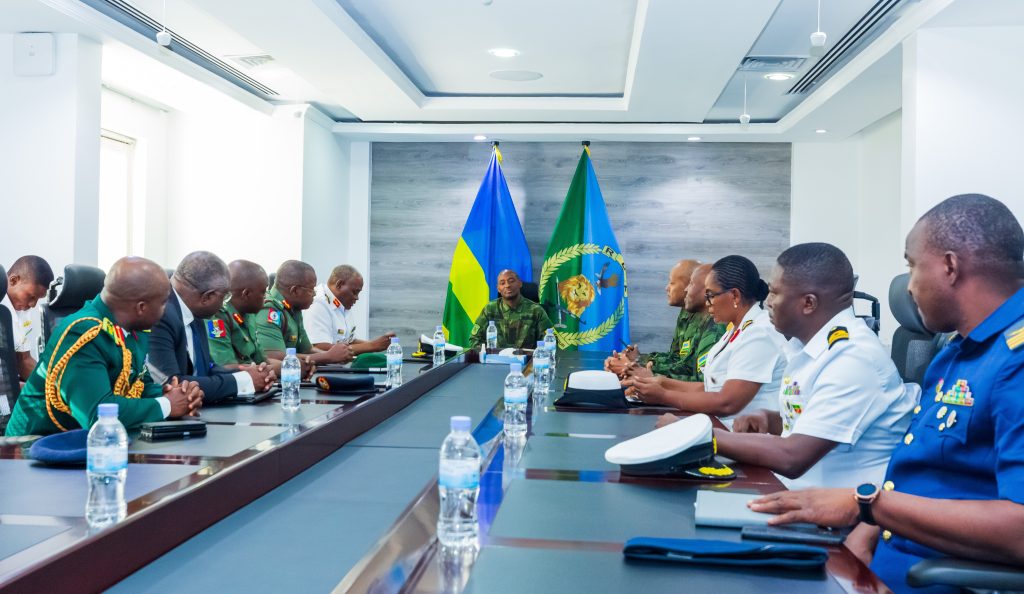 Abofisiye ba Nigeria baje kwigira ku bumwe n’umutekano by’u Rwanda