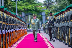 Umugaba w’Ingabo z’Algeria yasobanuriwe urugendo rw’iterambere rya RDF