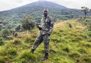 Uwatoraguraga imyanda RDB ikamuha akazi,  yagahangiye abasaga 200