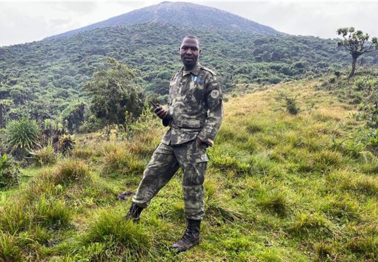 Uwatoraguraga imyanda RDB ikamuha akazi,  yagahangiye abasaga 200