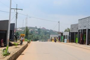 Nyamagabe: Barashimira Perezida Kagame wabahaye imihanda ya Kaburimbo yatangiye kubakwa