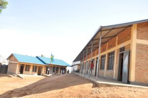 Kamonyi: Hubatswe ibyumba by’amashuri 1 211 byatwaye miliyari 18 Frw