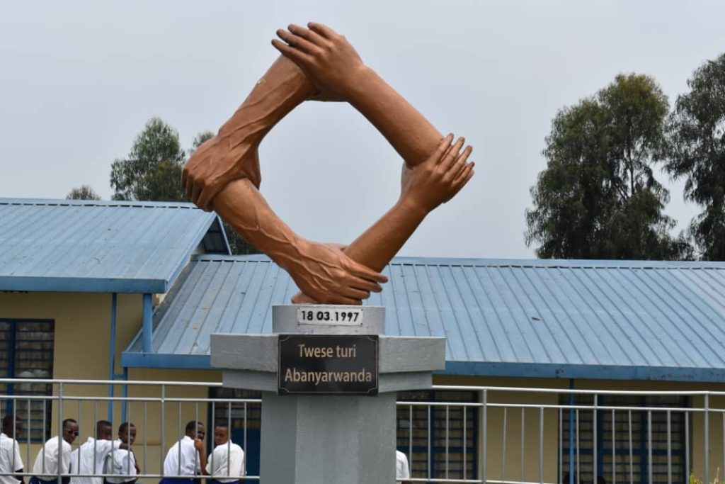Abanyeshuri b’i Nyange ni urugero rw’uko ubutwari budashingira ku myaka