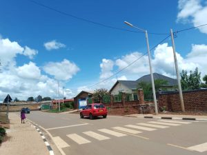 Rwamagana: Barishimira ko ahahoze ibihuru hari imihanda ya kaburimbo