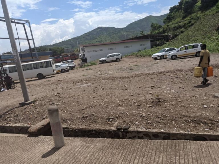 Rusizi: Bamaze imyaka irenga 20 basaba gare amaso yaheze mu kirere