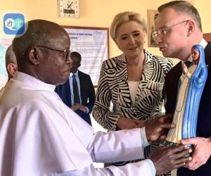 Perezida wa Pologne Andrzej yasuye Ingoro ya Bikira Mariya i Kibeho