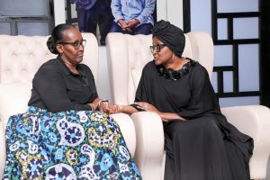 Madamu Jeannette Kagame yagiye muri Namibia gufata mu mugongo Monica