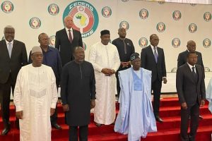 Perezida Tanibu yahuye na Mack Sall ku kibazo cyo gusubika amatora