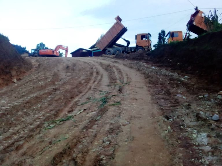 Rusizi: Abijejwe kwishyurwa imyaka yaranduwe ahubakwa kaburimbo barategereje baraheba